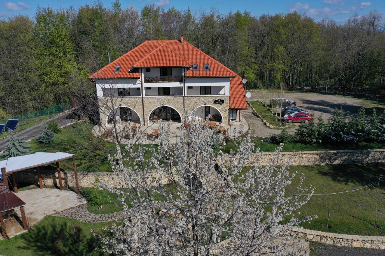 Cetatuia Hotel Магура Екстериор снимка