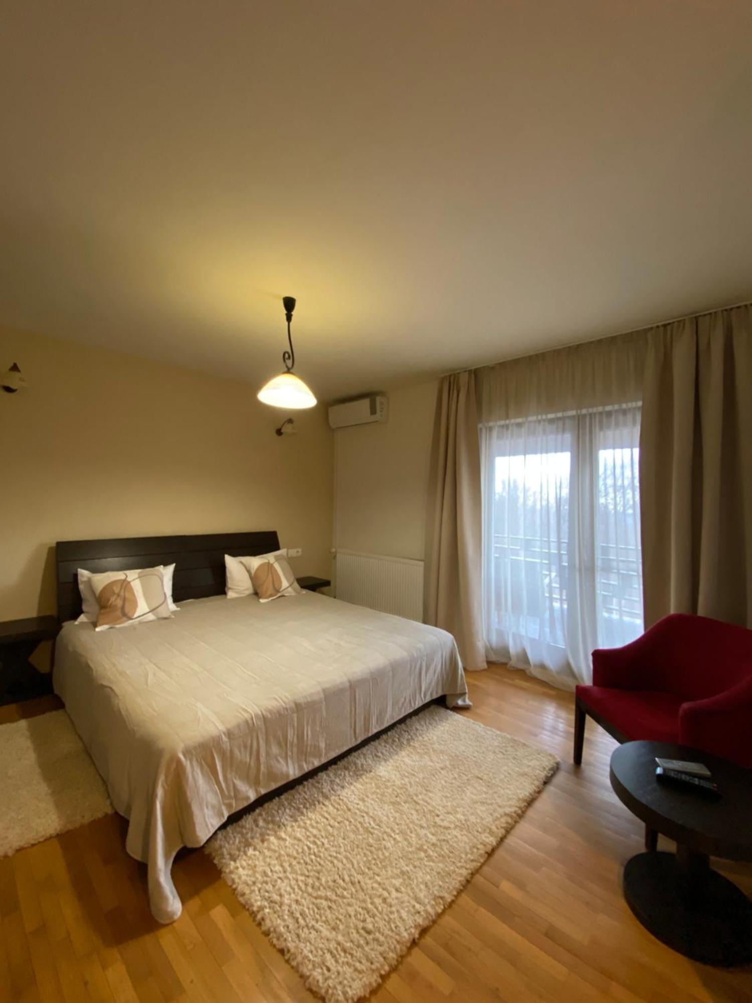 Cetatuia Hotel Магура Екстериор снимка