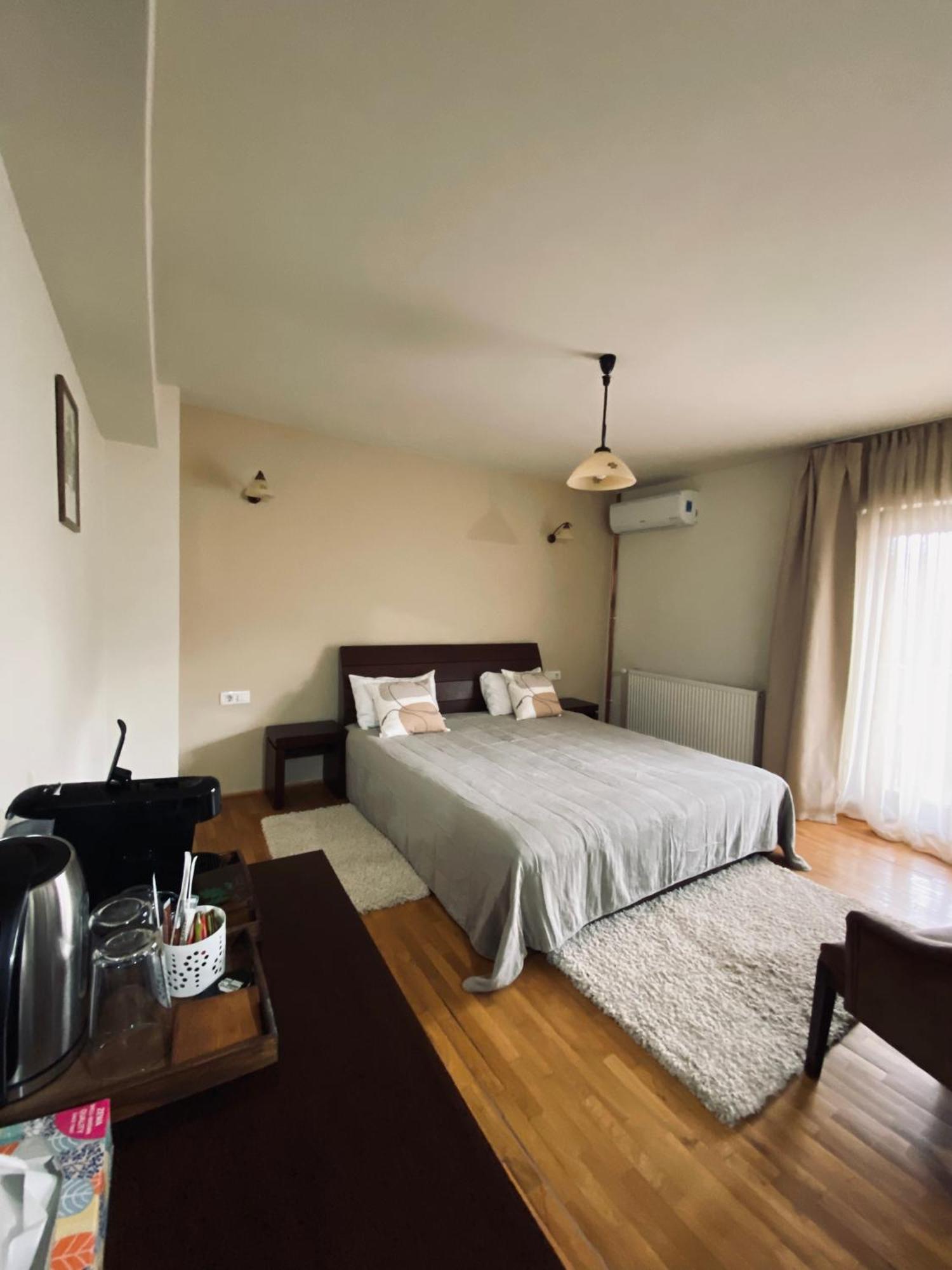 Cetatuia Hotel Магура Екстериор снимка