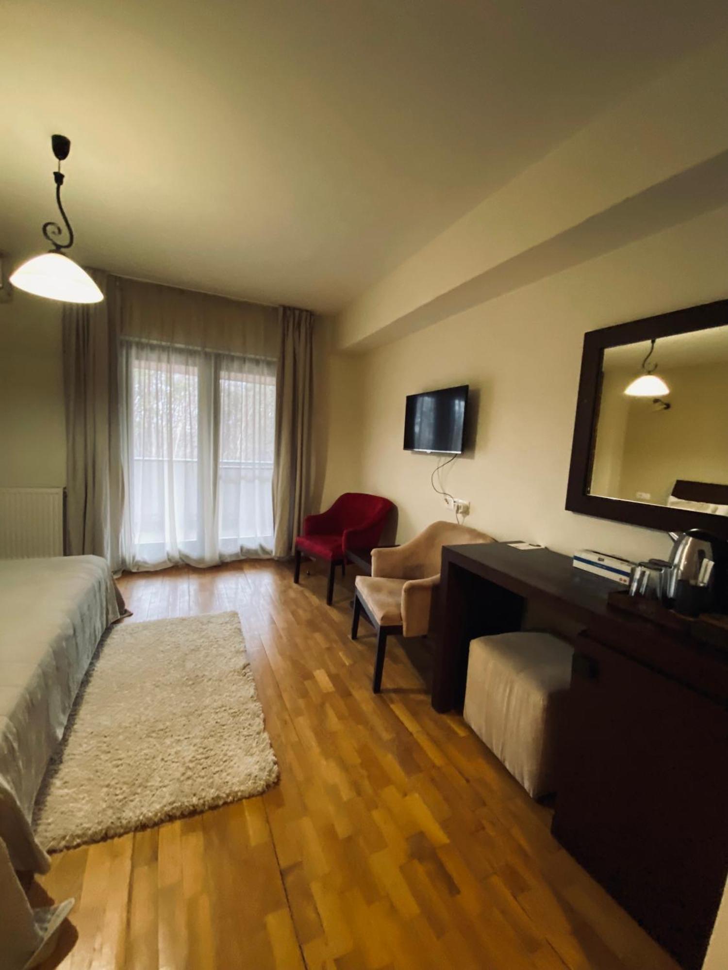 Cetatuia Hotel Магура Екстериор снимка