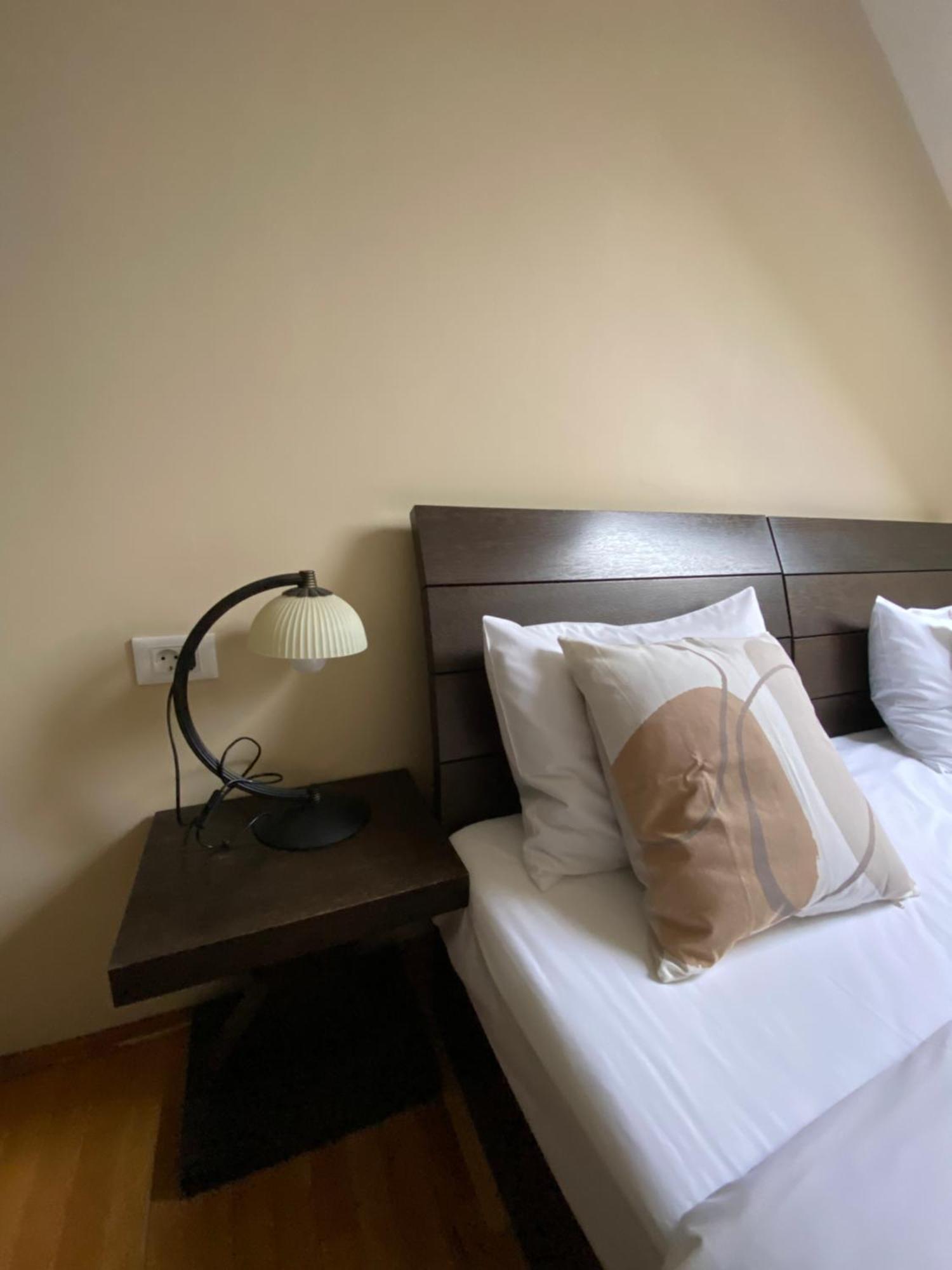 Cetatuia Hotel Магура Екстериор снимка